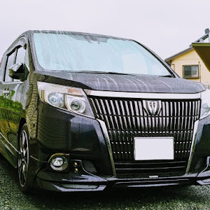 エスクァイア ZRR80G