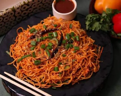 Veg Chilli Garlic Noodles