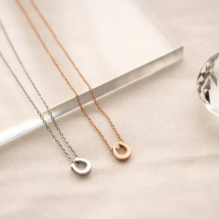 「necklace___.」のメインビジュアル
