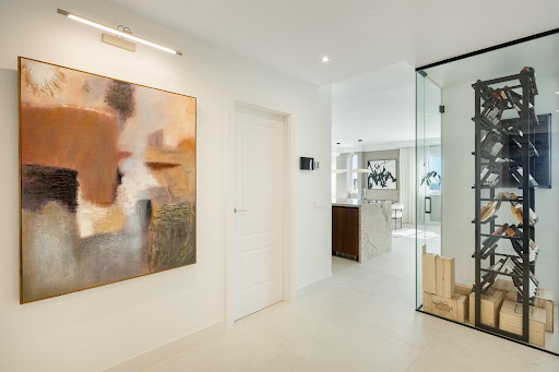 Contemporary apartment with terrace and pool 5