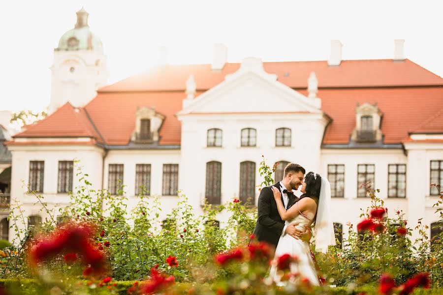 Wedding photographer Łukasz Przybył (fotoromantycznie). Photo of 28 October 2021