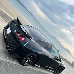 NISSAN GT-R R35