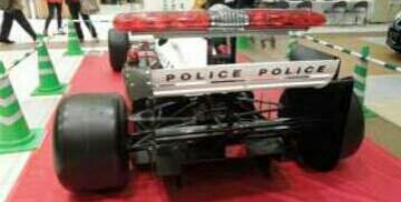 マンセルレッド5さんが投稿したパトカーフォーミュラーに関するカスタム事例の投稿画像2枚目