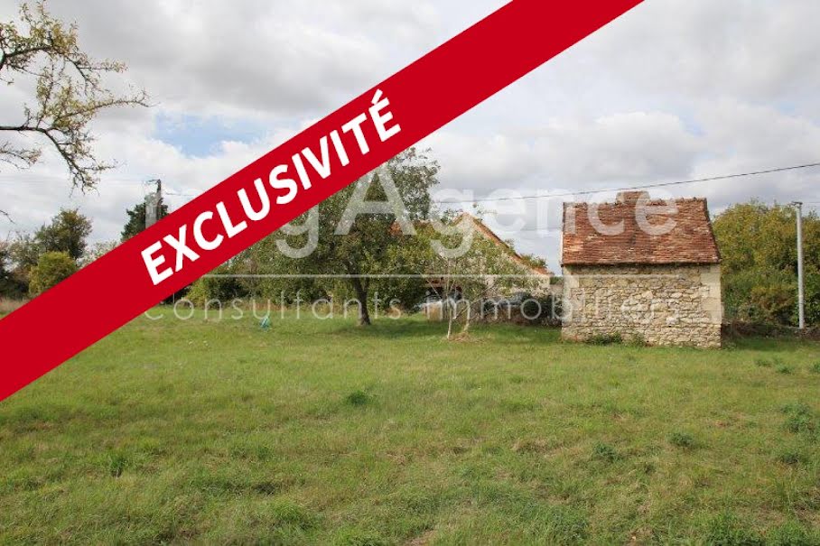 Vente terrain  1804 m² à Pleumartin (86450), 33 500 €