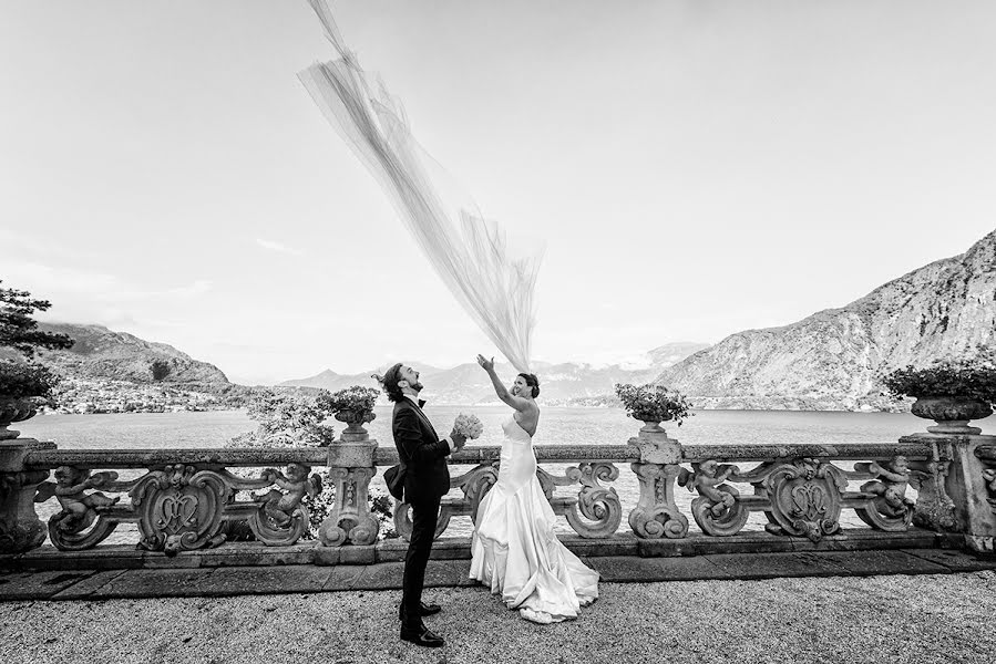 Fotografo di matrimoni Massimo Santi (massimosanti). Foto del 15 febbraio 2018