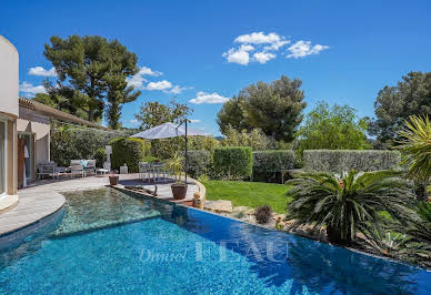 Maison avec piscine et terrasse 20