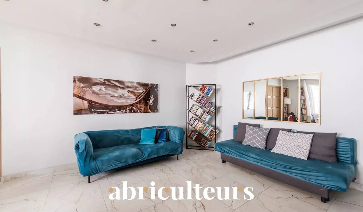 Apartment Courbevoie