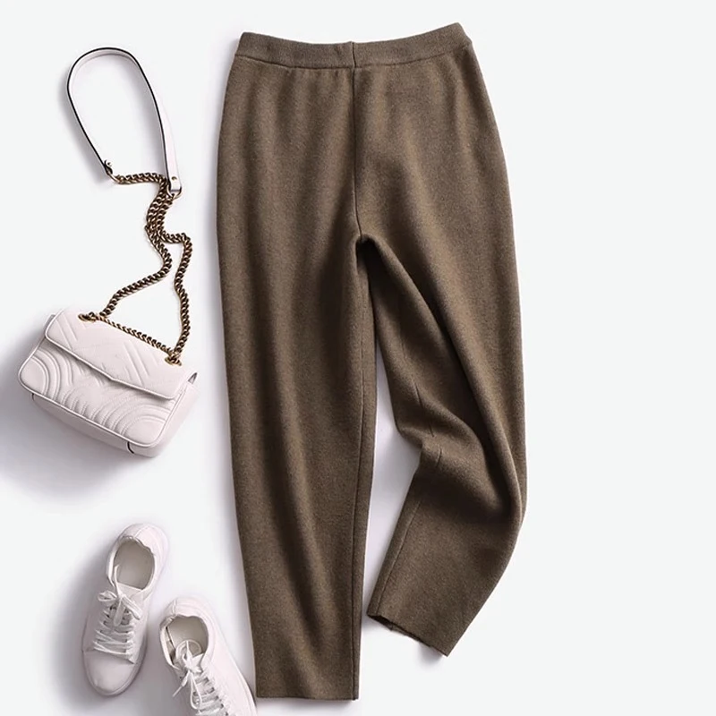 Pantalones Cortos de Punto para Mujer con Personalidad de Moda, Ajuste Entallado, Cómodos y Versátiles, Perfectos para Cualquier Ocasión.