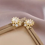 White Little Daisy Ear Studs