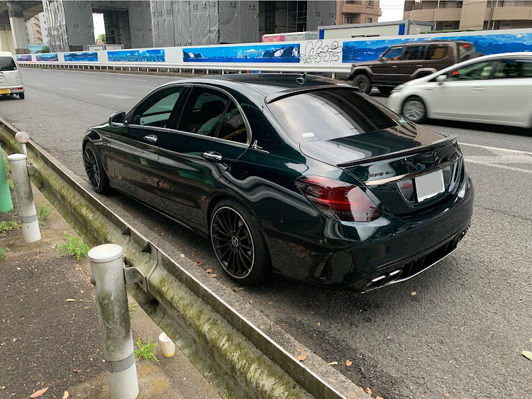 Cクラス セダンのW205・テール・おしりに関するカスタム事例の投稿画像3枚目
