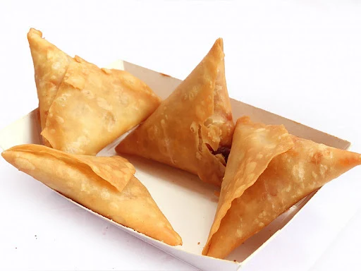 Corn Samosa [4 Pieces]