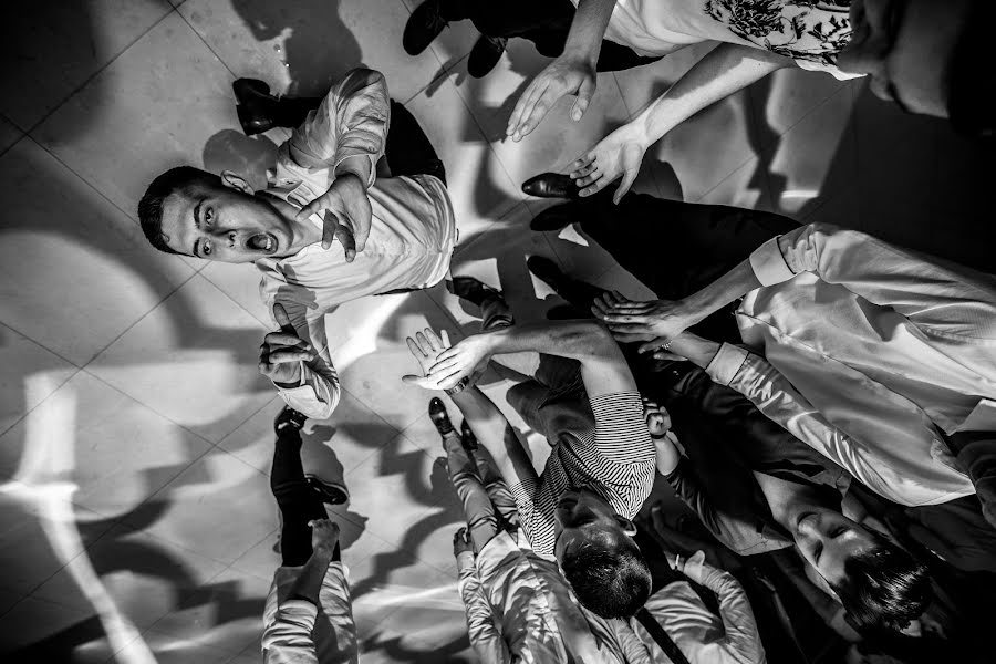 Fotógrafo de casamento Florin Belega (belega). Foto de 1 de junho 2019