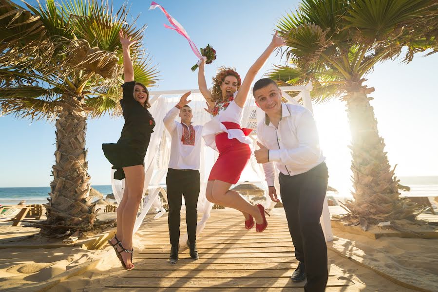 Fotógrafo de casamento Liubomyr Latsyk (liubomyrlatsyk). Foto de 29 de abril 2020