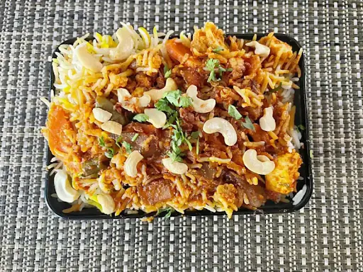 Veg Dum Biryani - Royal (Serves 1)