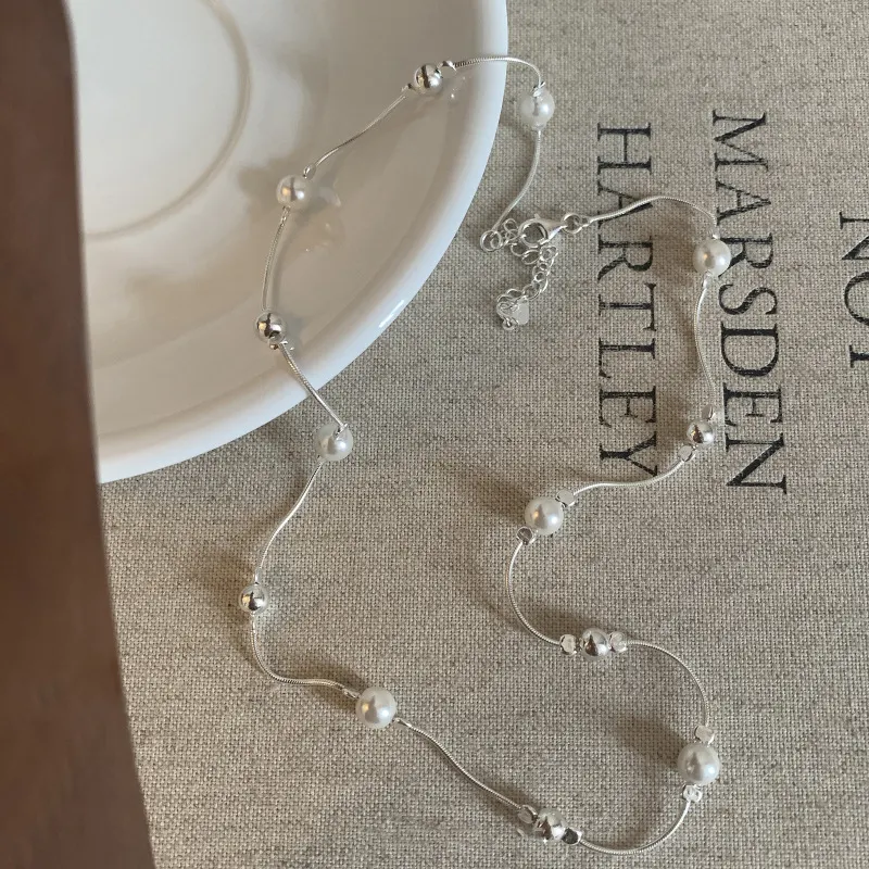 Fashion Ring parelketting dames niche. Elegante halsketting voor vrouwen met een unieke uitstraling. Een perfecte accessoire voor elke gelegenheid.