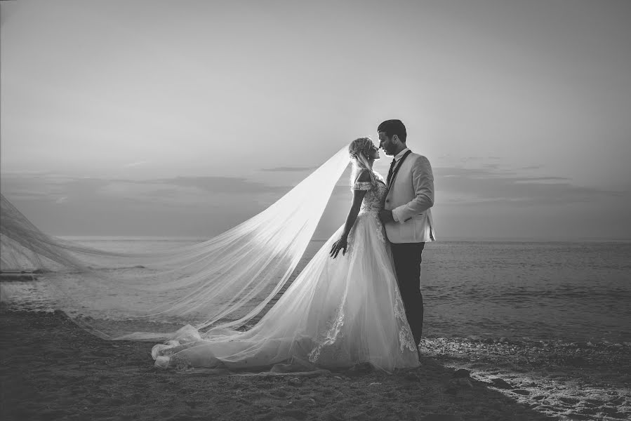 Wedding photographer Christos Leontis (christosleontis). Photo of 4 April 2023