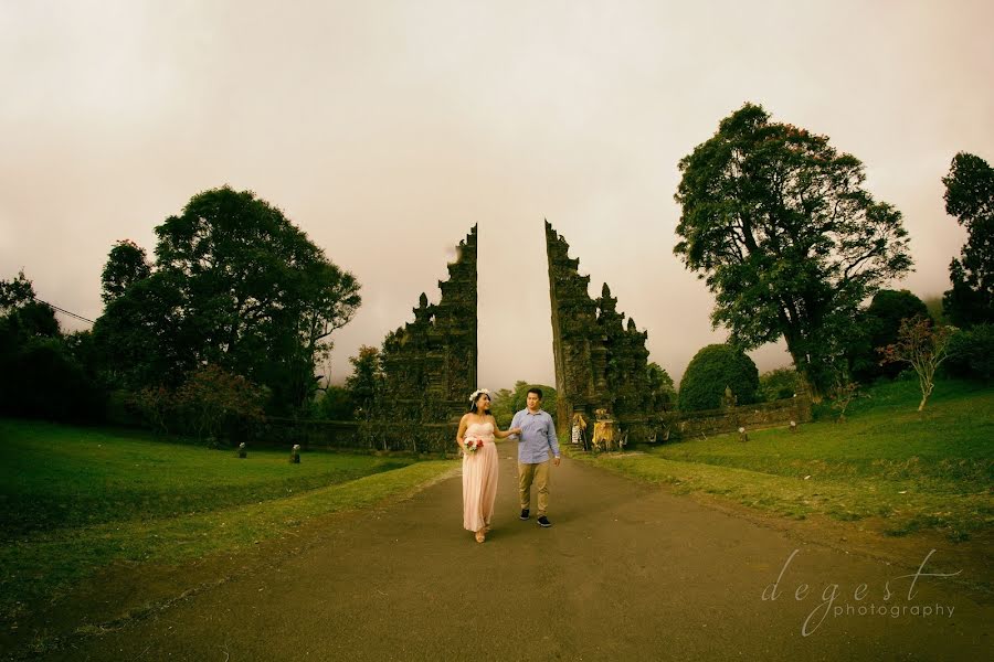 Wedding photographer Dewa They (degest). Photo of 11 June 2020