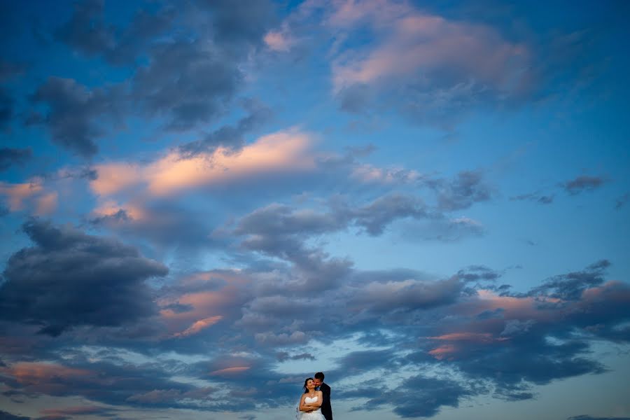 Fotógrafo de casamento Andrei Enea (andreienea). Foto de 31 de janeiro 2018