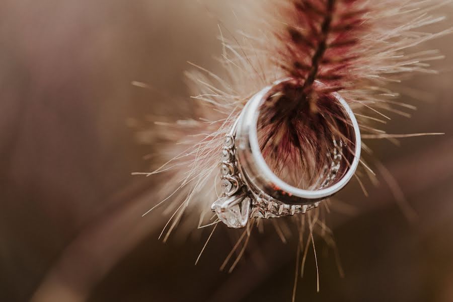 Fotografo di matrimoni Courtney Pike (barephotography). Foto del 5 giugno 2019