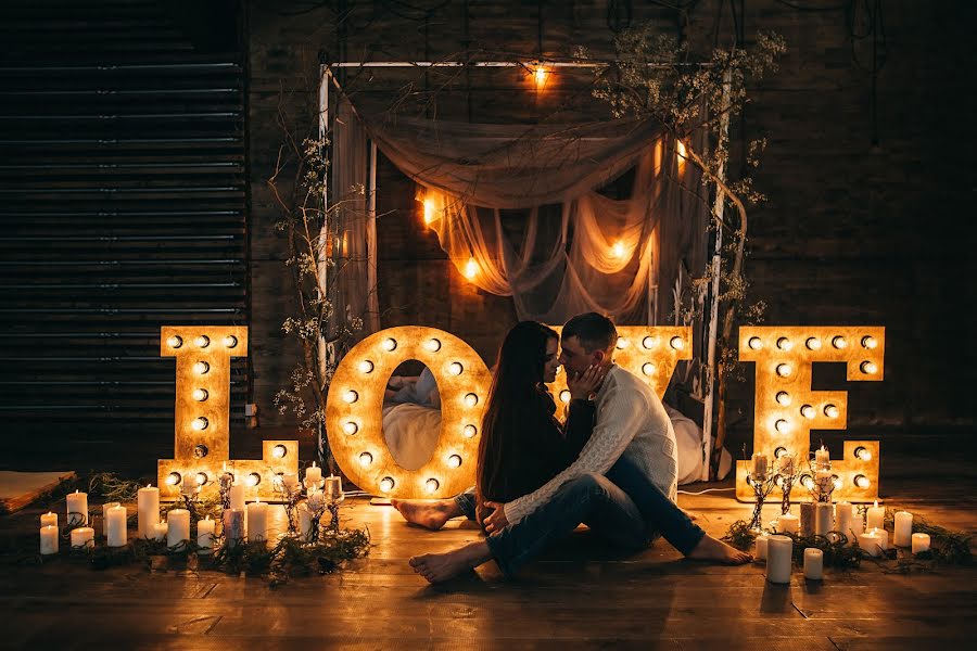 Fotógrafo de casamento Konstantin Gusev (gusevvv). Foto de 19 de fevereiro 2016