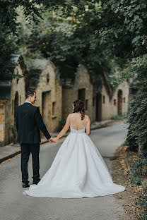 Fotografo di matrimoni Daniel Cseh (tothemoonandback). Foto del 30 agosto 2018