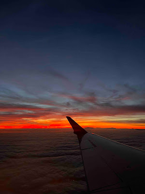 FLYING IN THE AIR di Massimiliano-Bruno