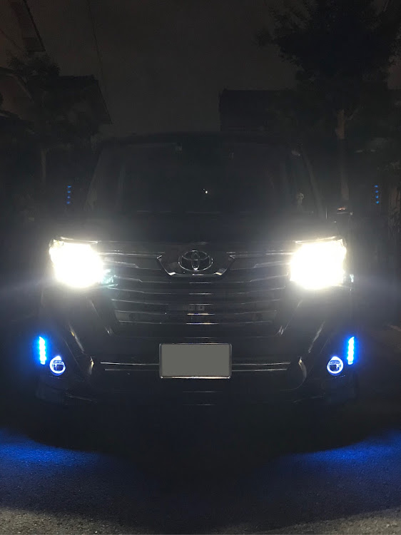 ルーミー タンク LEDスタイリッシュビーム