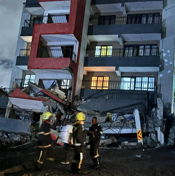 Scene of the collapsed building.