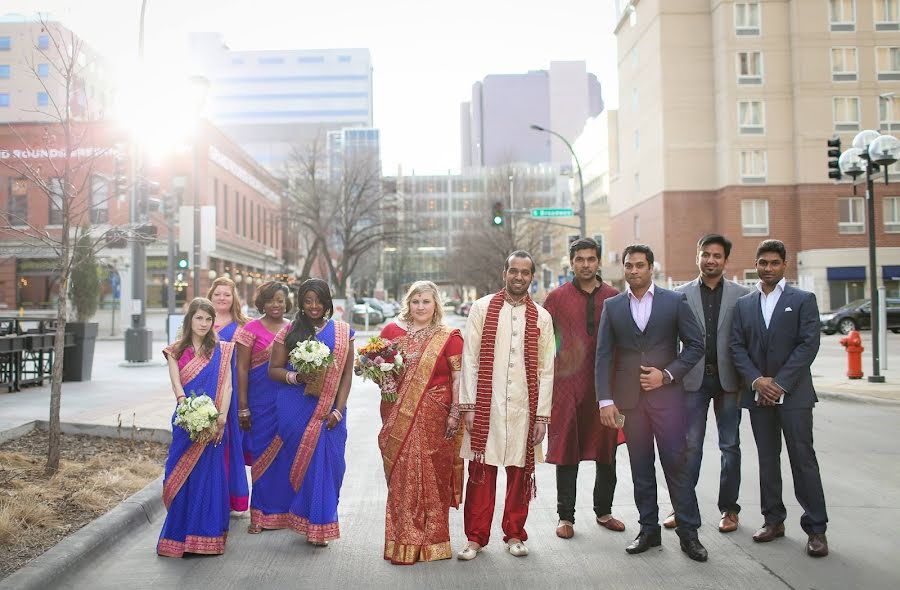 Fotógrafo de casamento Cara Carisch (cheekymonkey). Foto de 8 de setembro 2019