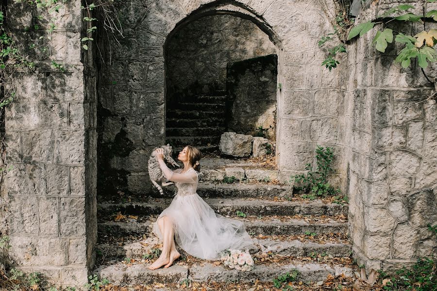 Wedding photographer Vasiliy Lopatin (miroslove). Photo of 24 January 2019