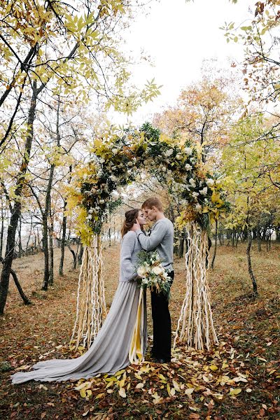 Bryllupsfotograf Olya Valieva (panda). Foto fra november 23 2017