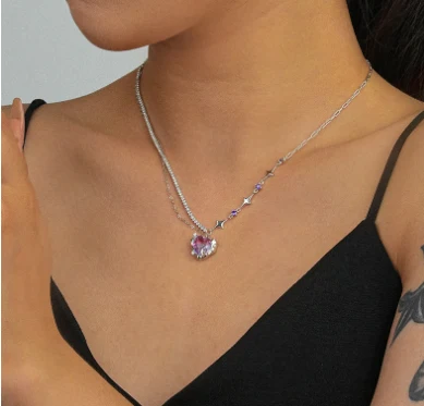 Collier en argent sterling en forme de lave pour femmes, design spécial. Un bijou unique pour rehausser votre style et ajouter une touche d'originalité.