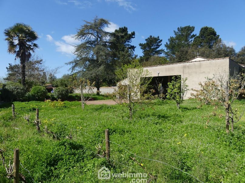 Vente terrain  690 m² à Saint-Vincent-sur-Jard (85520), 183 000 €