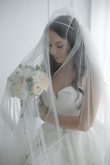 Wedding photographer Liliya Kharbandidi (liliaphotoelit). Photo of 3 May 2021