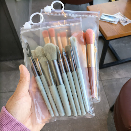 Title 9, Mini Soft Hair Makeup Brush Tool Suit Perfect f...