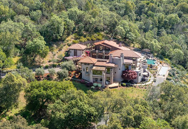 House with pool and garden 6