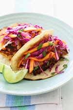 Blackened Fish Tacos with Cabbage Mango Slaw was pinched from <a href="http://www.skinnytaste.com/2015/04/blackened-fish-tacos-with-cabbage-mango.html?utm_source=feedburner" target="_blank">www.skinnytaste.com.</a>