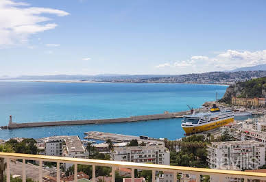 Apartment with terrace 11