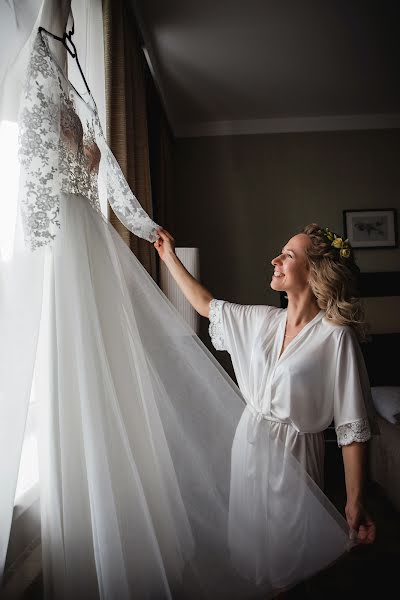 Wedding photographer Oksana Saveleva (tesattices). Photo of 17 September 2018