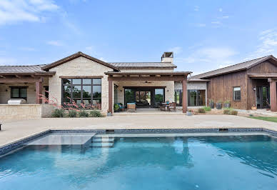 Farmhouse with pool 2