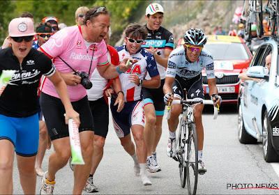 Contador vlamde Télégraphe en Alpe d'Huez op met fiets die hij nu veilt voor strijd tegen corona