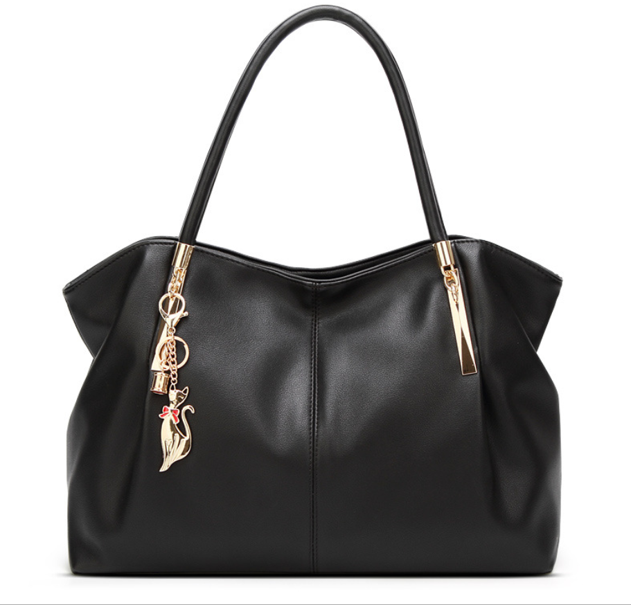One-shoulder portable diagonal package. Lightweight and comfortable design offers versatile and stylish carrying for you