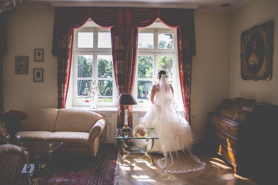 Fotógrafo de casamento János Balaton (balatonjanos). Foto de 3 de março 2019