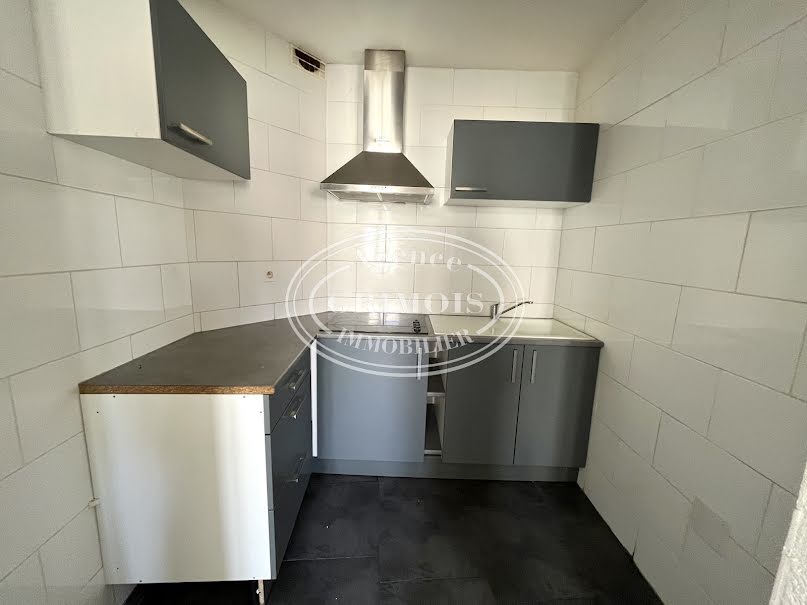 Location  appartement 3 pièces 52.95 m² à Lézignan-Corbières (11200), 500 €