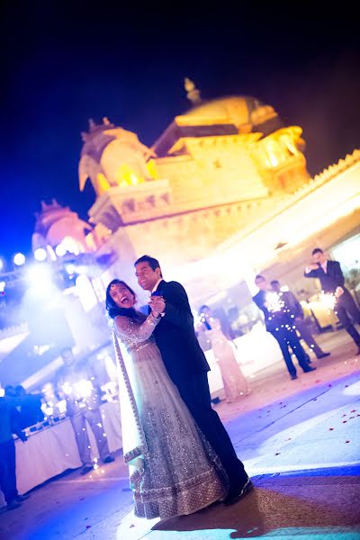 結婚式の写真家Sarath Santhan (evokeframes)。2017 7月10日の写真