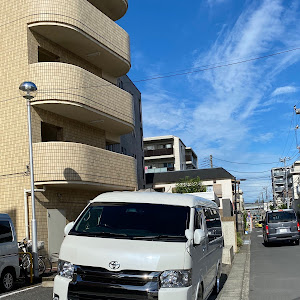 ハイエースバン