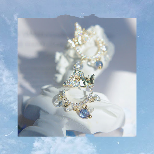 Title 2, Original Butterfly Wreath Earrings Sweet and Ex...