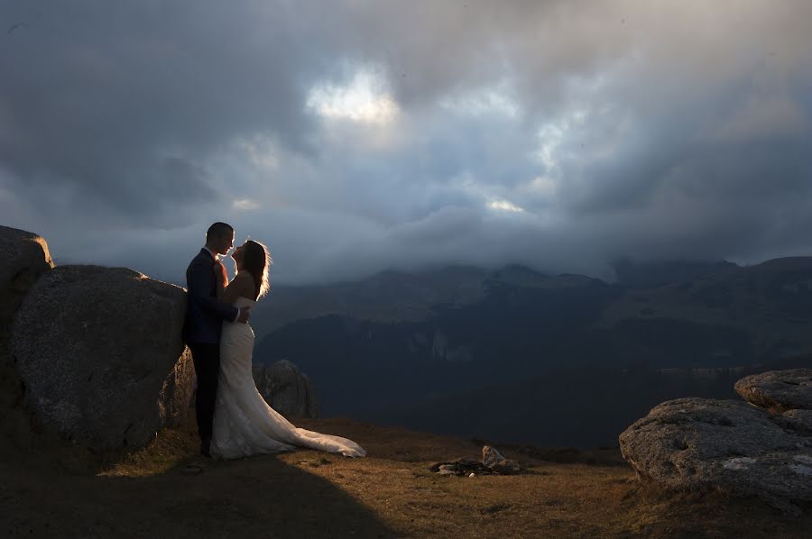 Wedding photographer Andrei Stefan (inlowlight). Photo of 27 January 2016