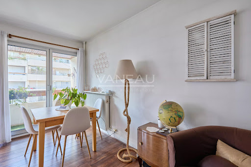 Apartment 5
