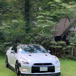 NISSAN GT-R R35
